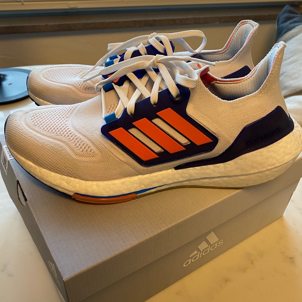 Adidas Womens ultraboost 22